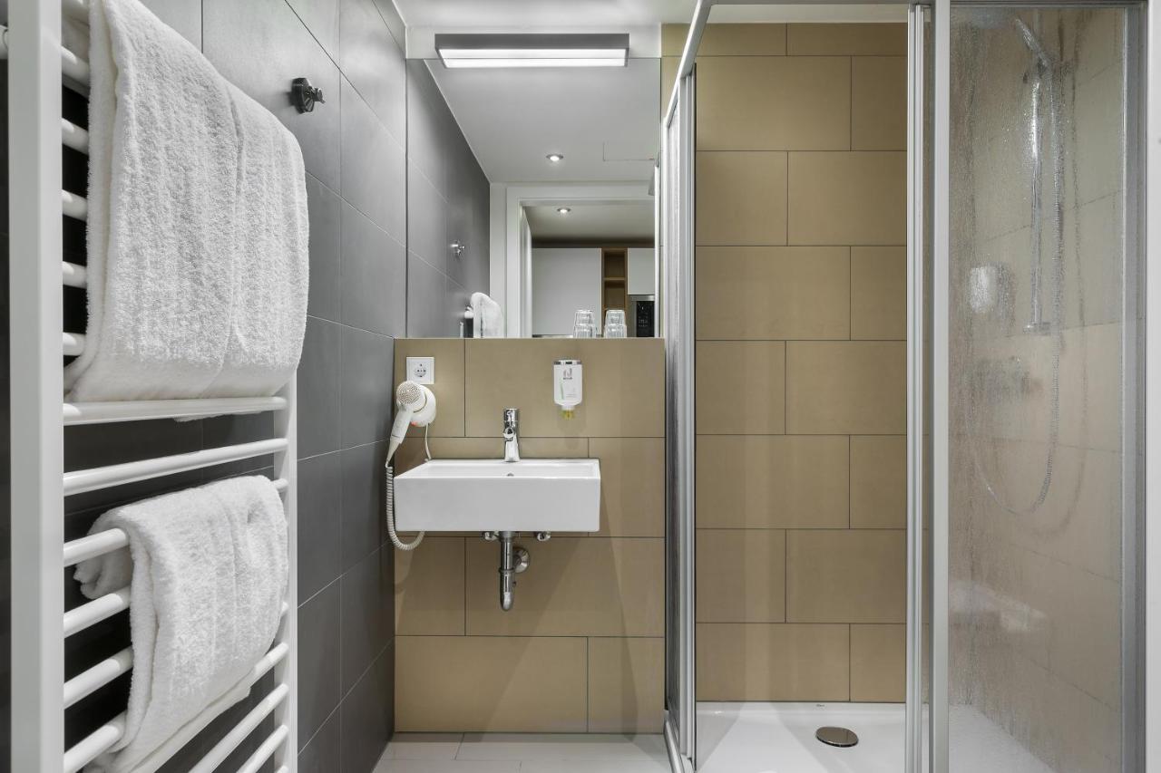 Signature East Hotel Apartment Гамбург Экстерьер фото
