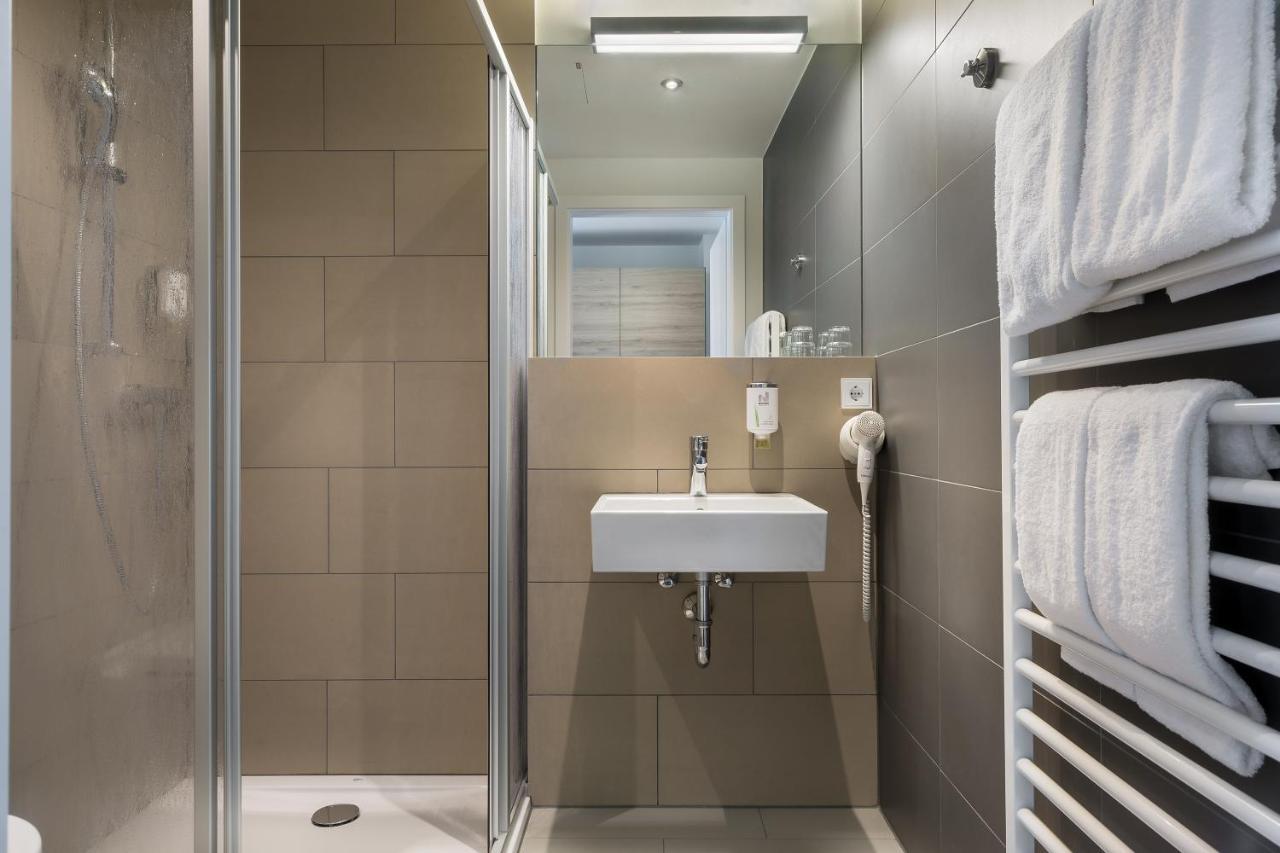 Signature East Hotel Apartment Гамбург Экстерьер фото