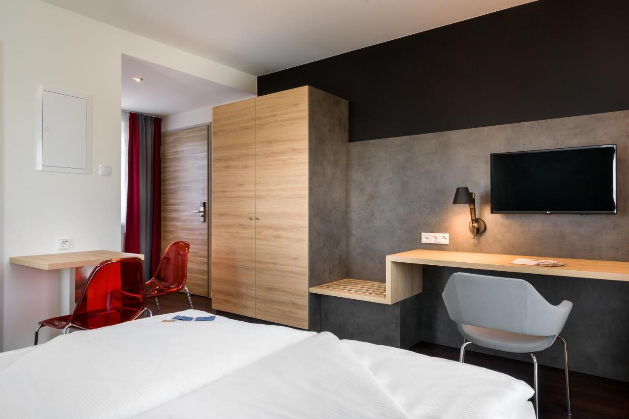 Signature East Hotel Apartment Гамбург Экстерьер фото